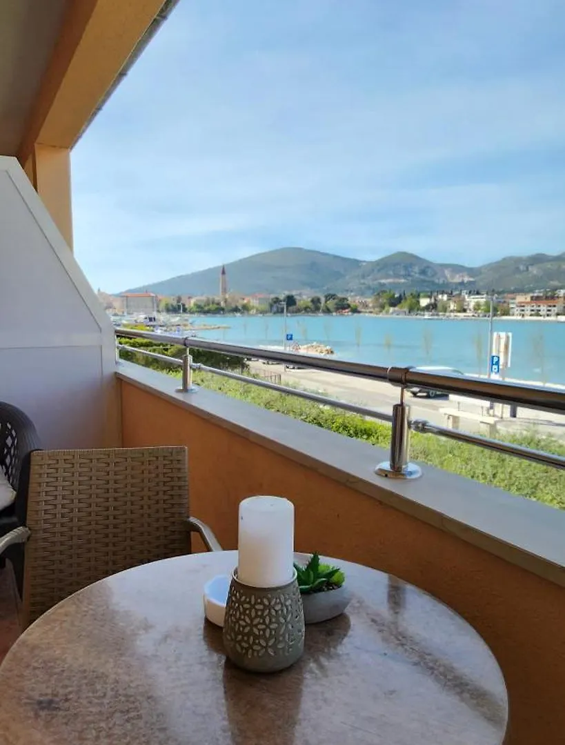 Apartments Kapetanovi Dvori Trogir