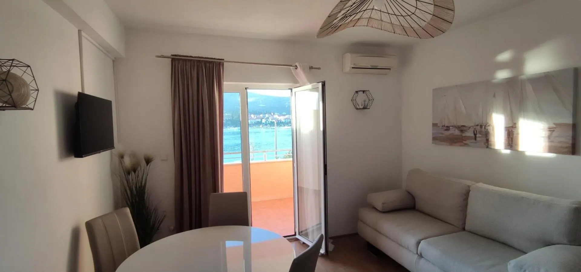 Apartments Kapetanovi Dvori Trogir