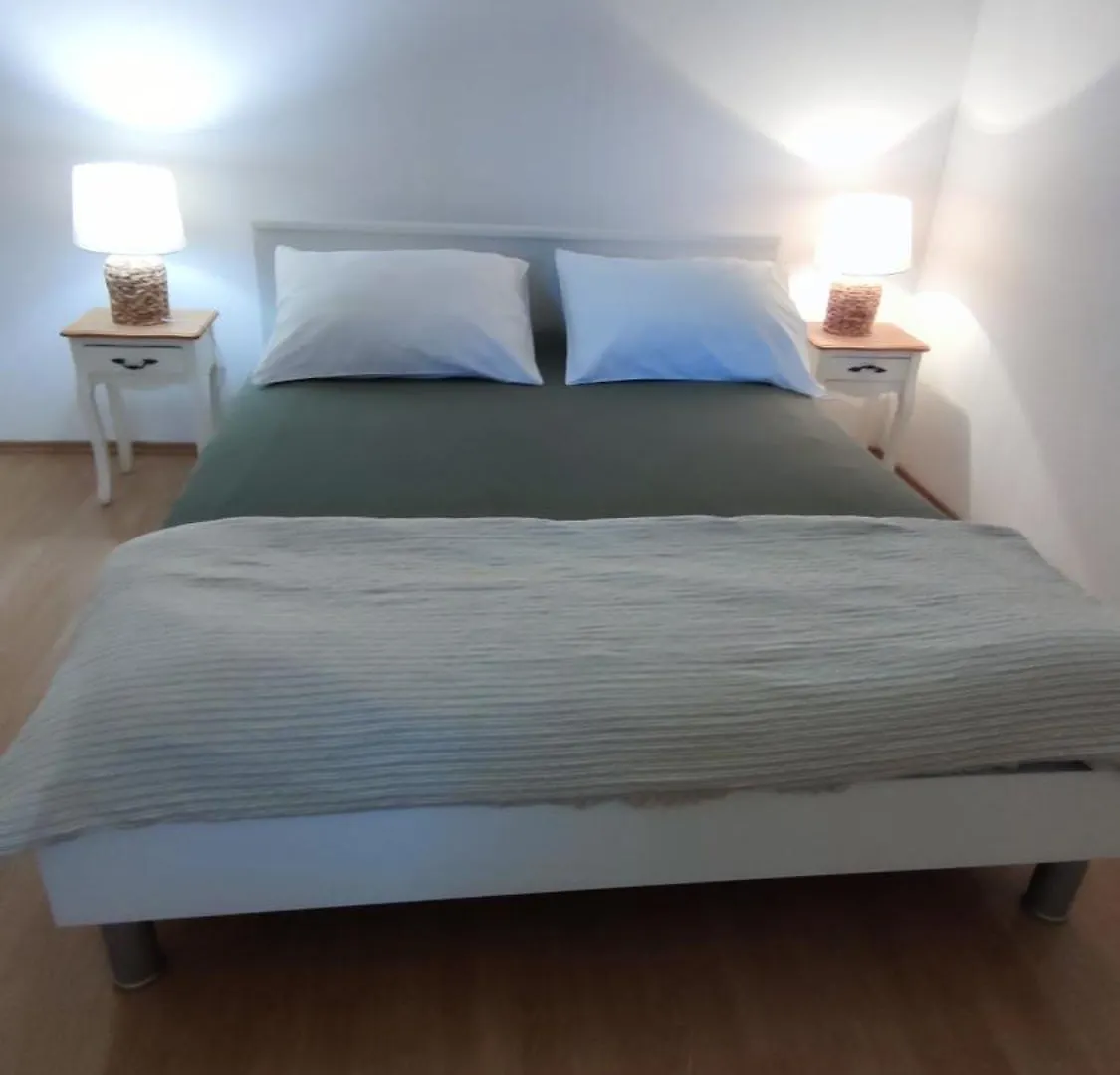 Apartments Kapetanovi Dvori Trogir 0*,