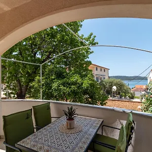 Apartman Fani, Trogir