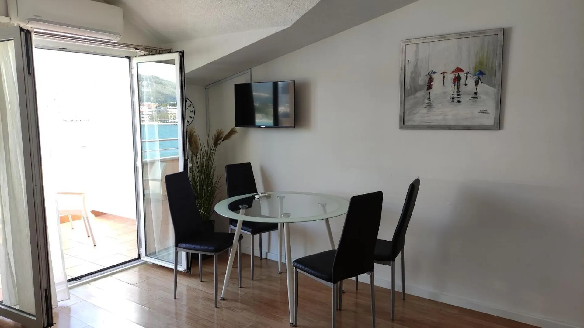 Apartments Kapetanovi Dvori Trogir Croatia